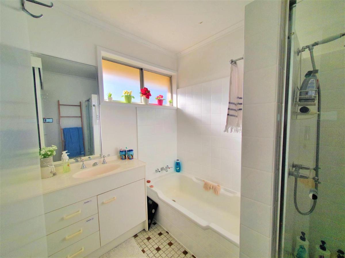 Amazing City Location-Private Room In A Share House-2 Rooms Available!! Brisbane Exterior photo